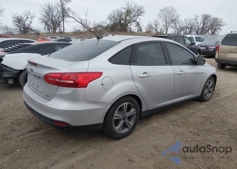 2016 Ford Focus Se z USA, uszkodzony, nr VIN 1FADP3FE1GL219260